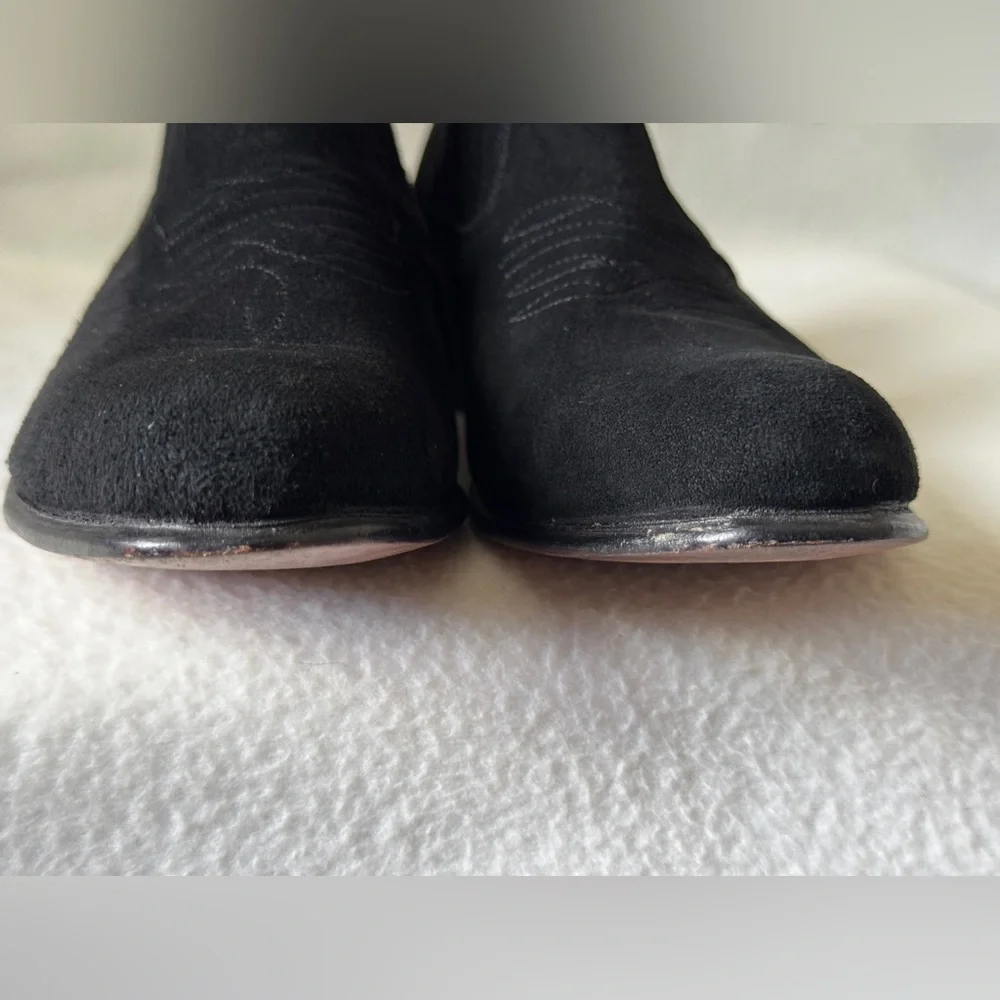 Chamula Western Women’s Size 24 (Size7)Black Suede Botties.